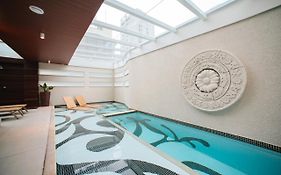 Brut by Slaviero Hotéis